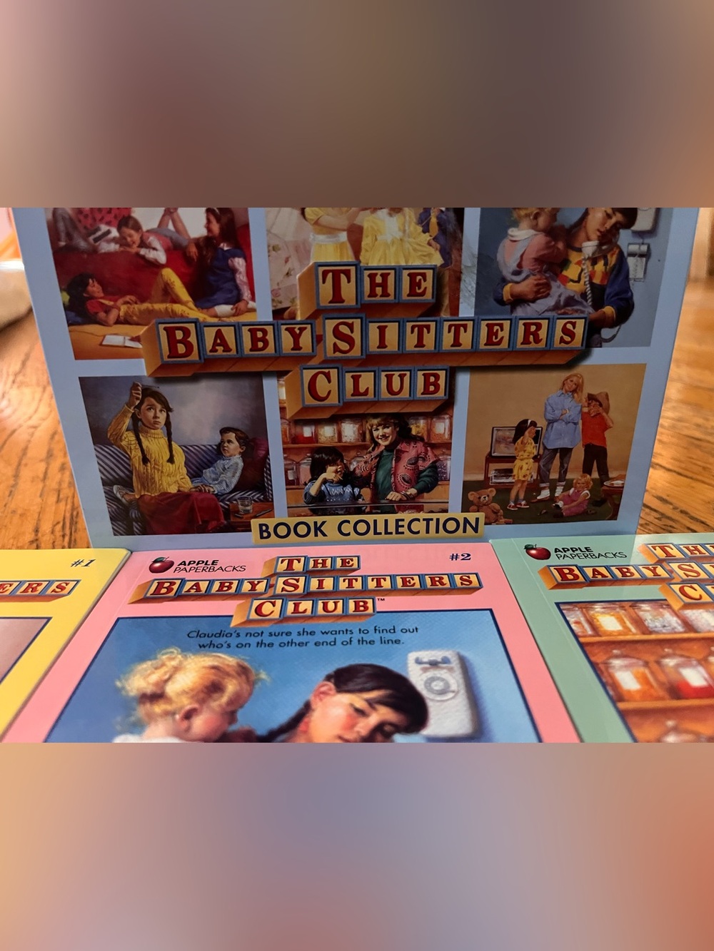 Babysitter’s Club Book Collection - Books 1-6 in Collectors Tin - Picture 3 of 4